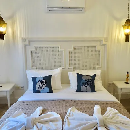 Fedora Bed & Breakfast Alaçatı