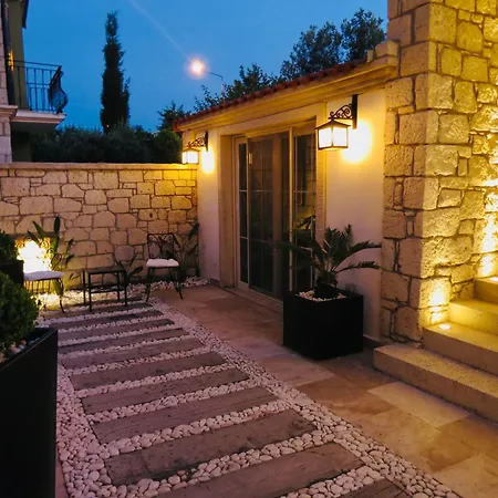 Fedora Alaçatı