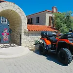 Bed & Breakfast Fedora Alaçatı