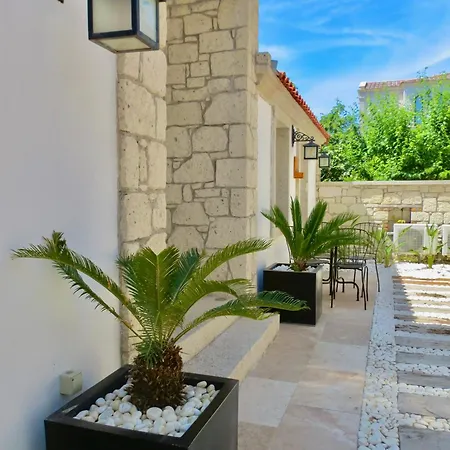 Fedora 3* Alacati